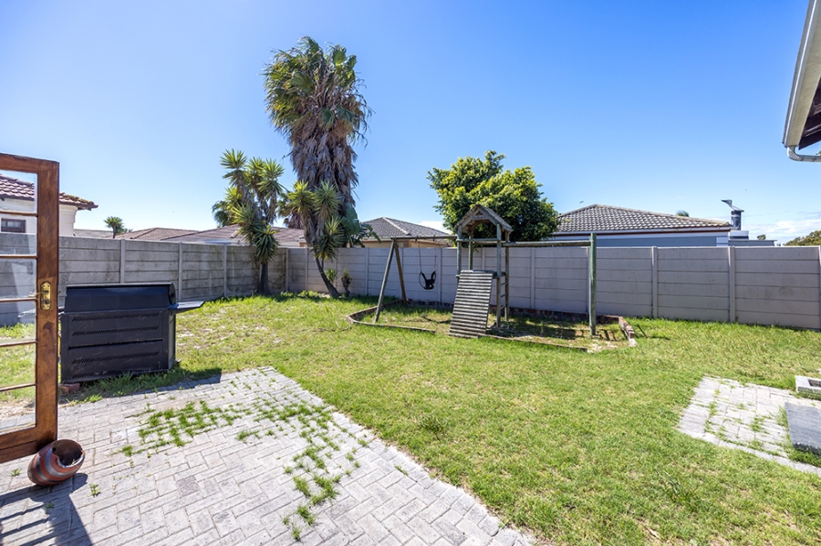 3 Bedroom Property for Sale in Parklands Western Cape